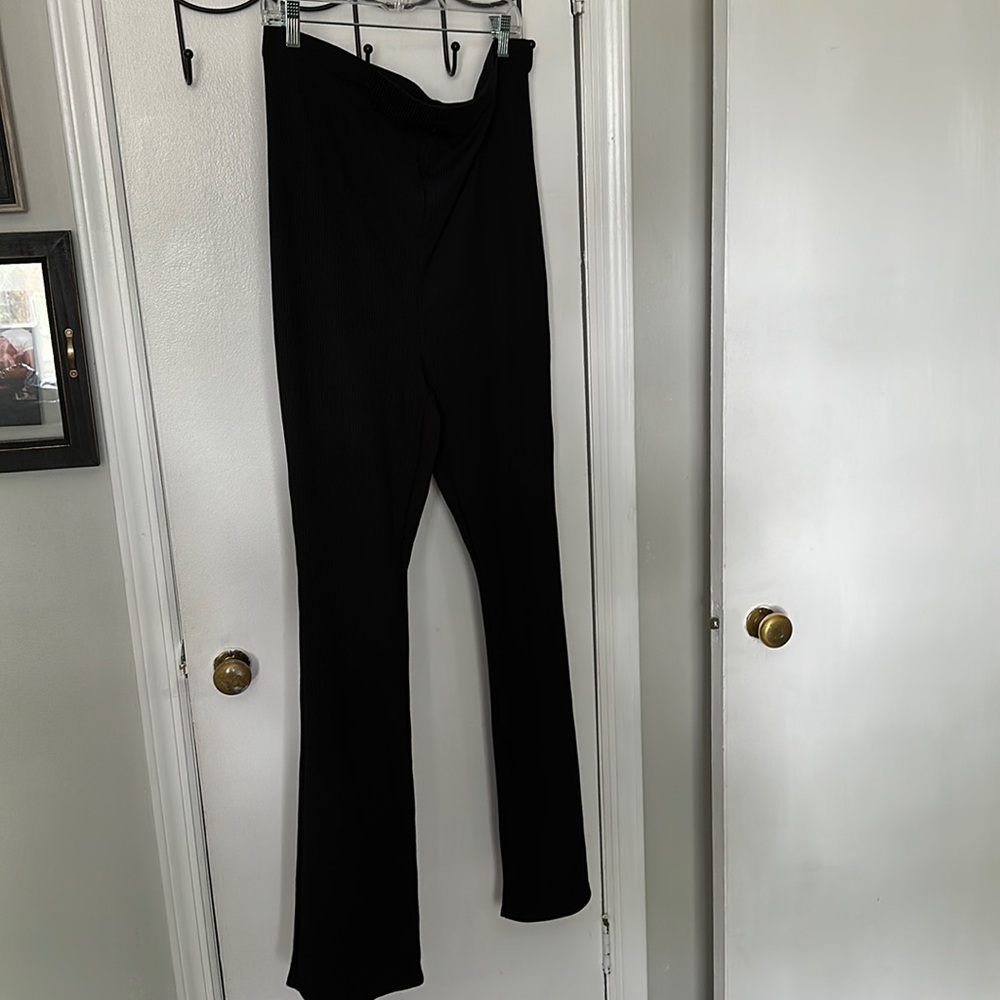 Black rib knit maternity pants